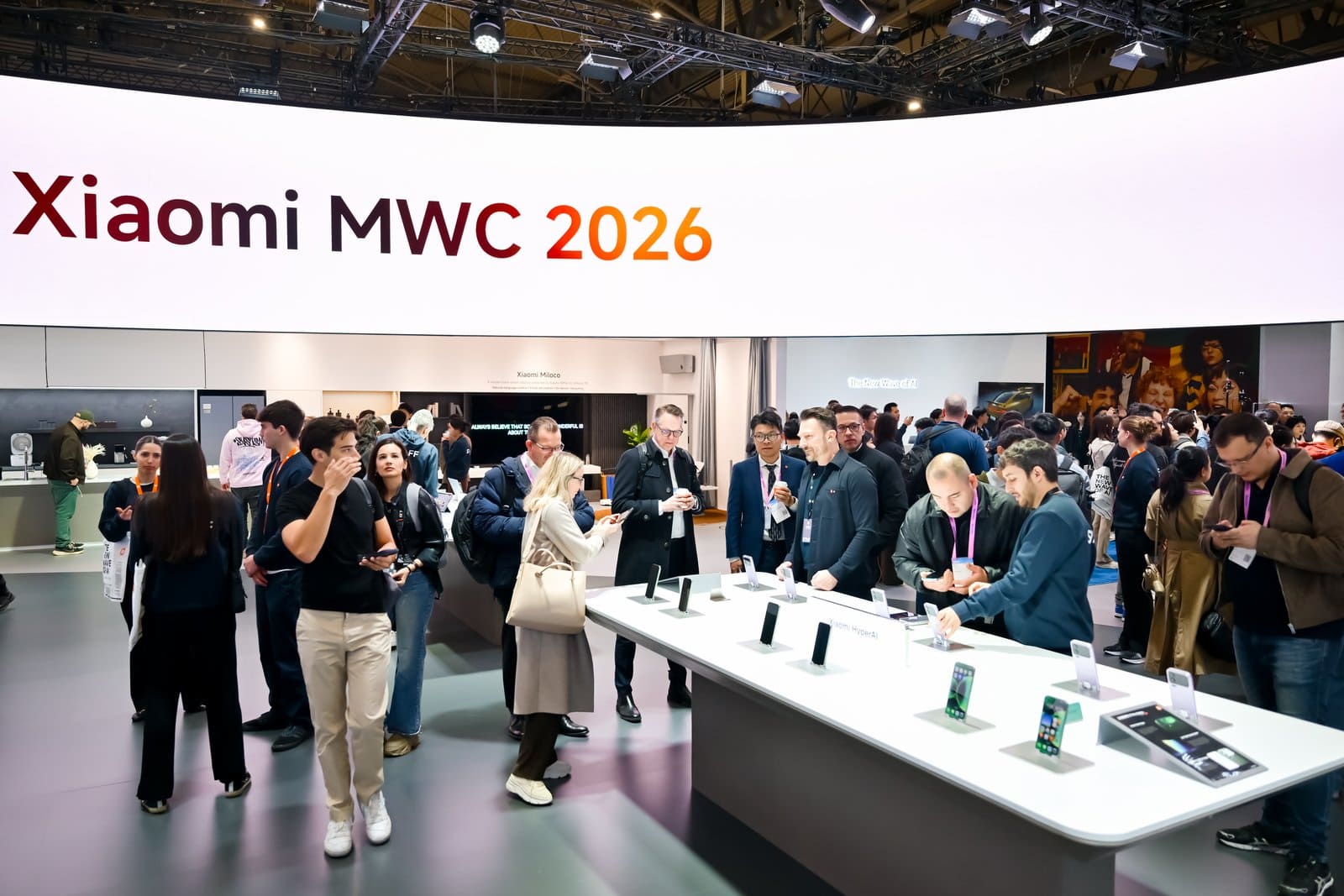 Imagen principal del artículo: Xiaomi lleva la vida inteligente al siguiente nivel con su ecosistema “Human × Car × Home” en MWC 2026