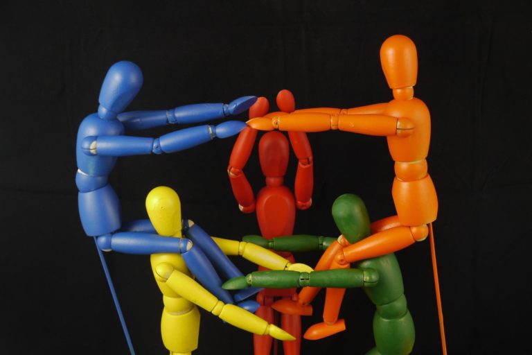 Ponzi nunca murió: la metamorfosis del fraude piramidal en la era digital