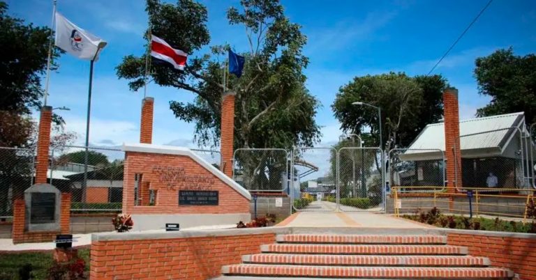 Fiscalía acusa a exproveedora del CUC por 36 delitos relacionados al mal uso de fondos públicos