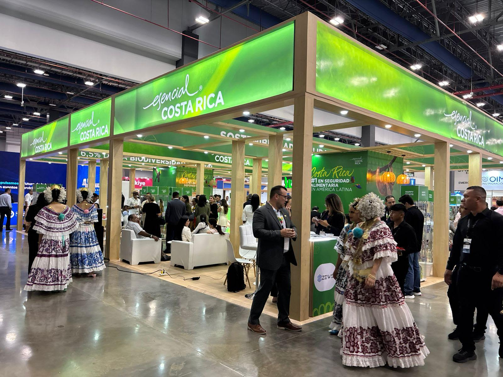 Imagen principal del artículo: Empresas costarricenses llevan su oferta de exportación a EXPOCOMER 2026