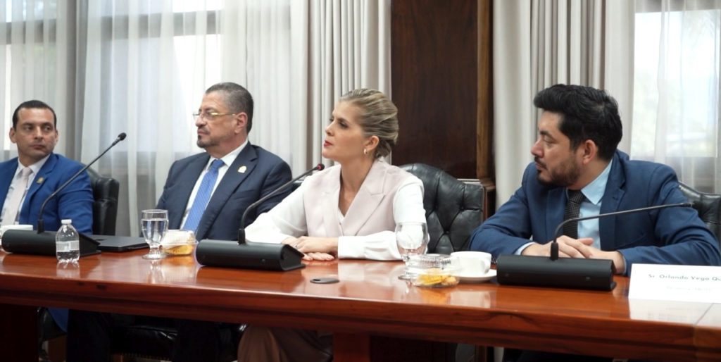 Gobierno rompe con universidades y patea el FEES al próximo Congreso