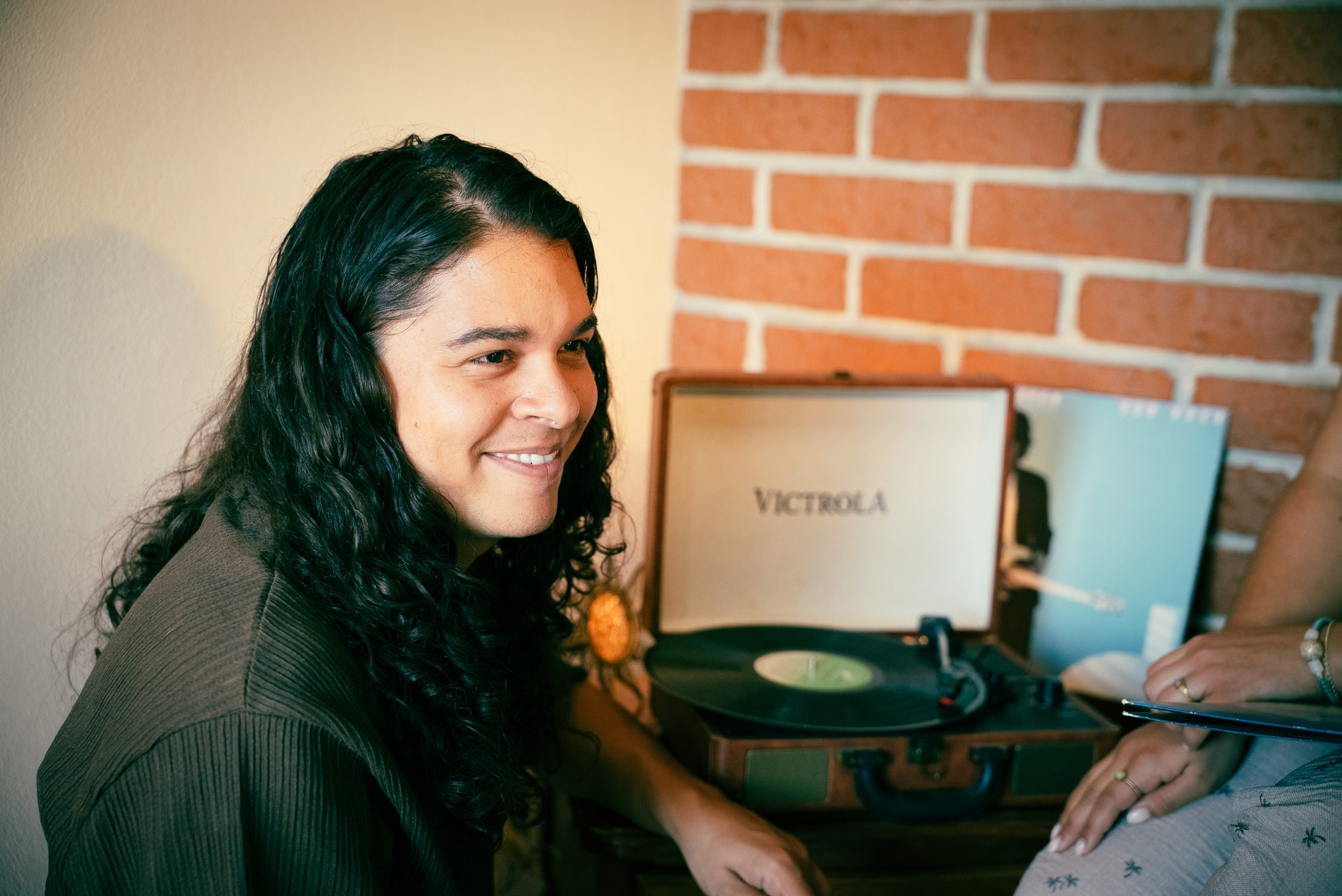 Imagen principal del artículo: Chris Alfaro lanza “Vida Contigo”, un sencillo sobre relaciones construidas desde lo cotidiano