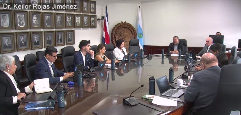 UCR objeta principios para la distribución del FEES 2027