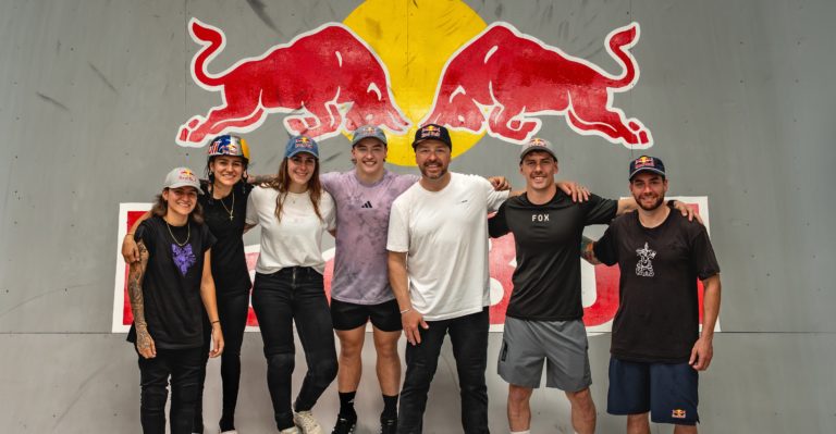 Kenneth Tencio reúne figuras del BMX mundial en campamento en Jacó