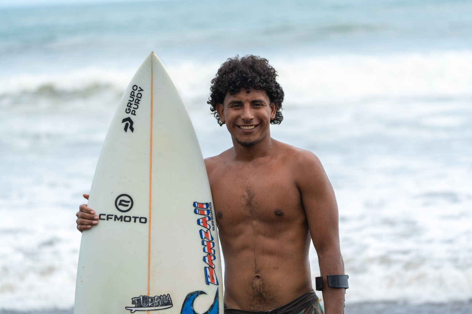 Imagen principal del artículo: Limonense Dariel Meléndez volverá a representar a Costa Rica en el Tour Mundial de Surf Adaptado