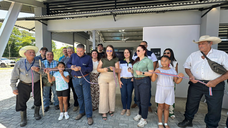 Comunidad de La Rita de Pococí inaugura hub comunal con inversión de ₡163 millones