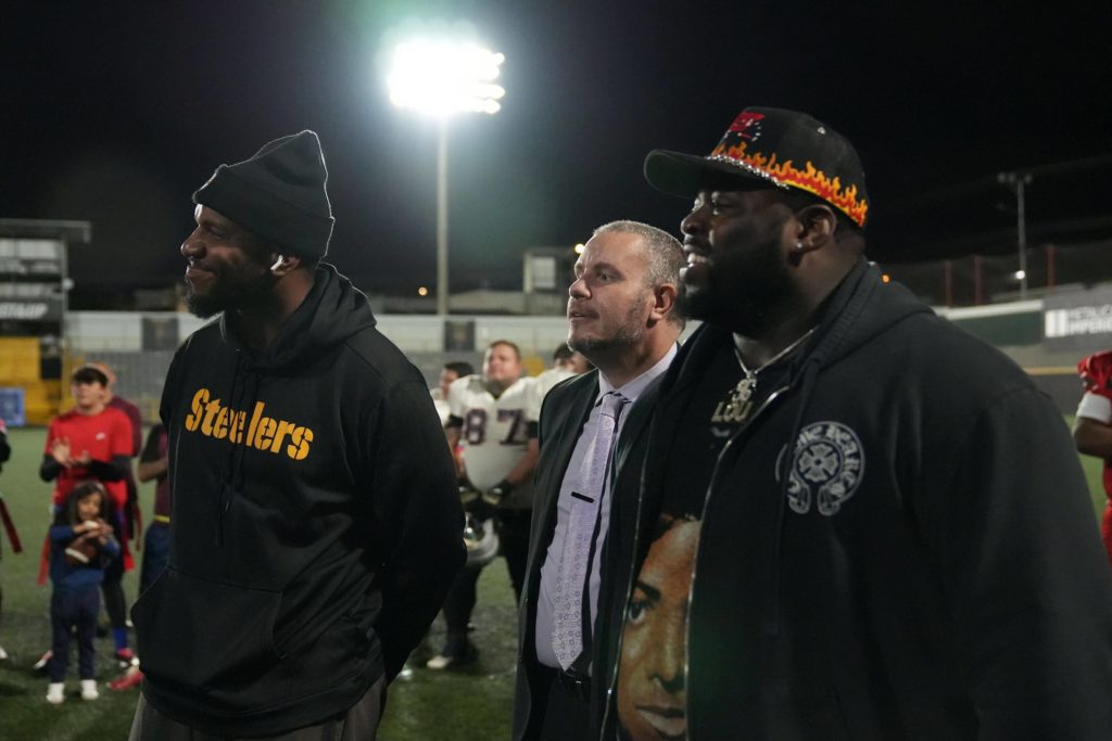 Figuras de la NFL impulsan formación deportiva en Costa Rica