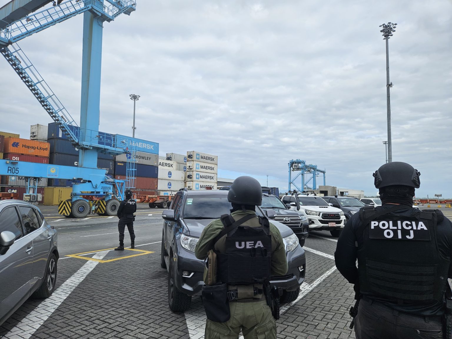 Imagen principal del artículo: Autoridades de seguridad ejecutan operativo en APM Terminals Moín para control de químicos usados en fabricación de drogas