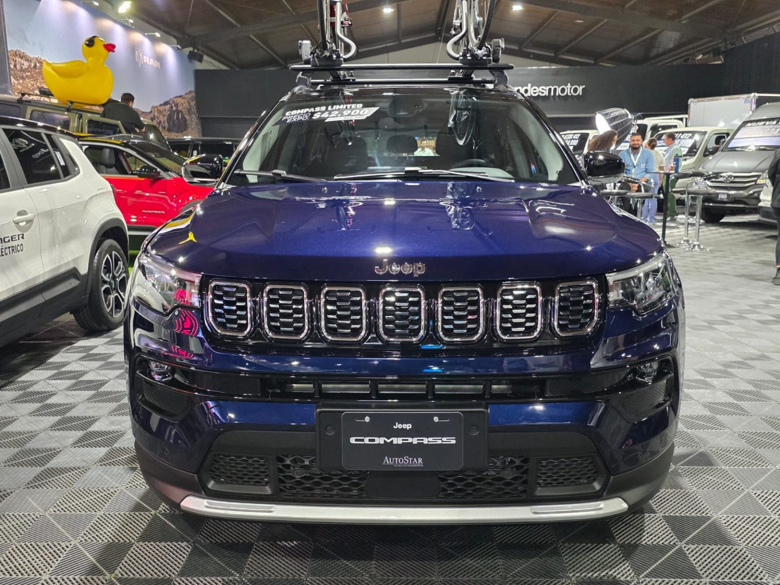 Imagen principal del artículo: Expomóvil marca el debut de una nueva generación de SUVs Jeep en el país