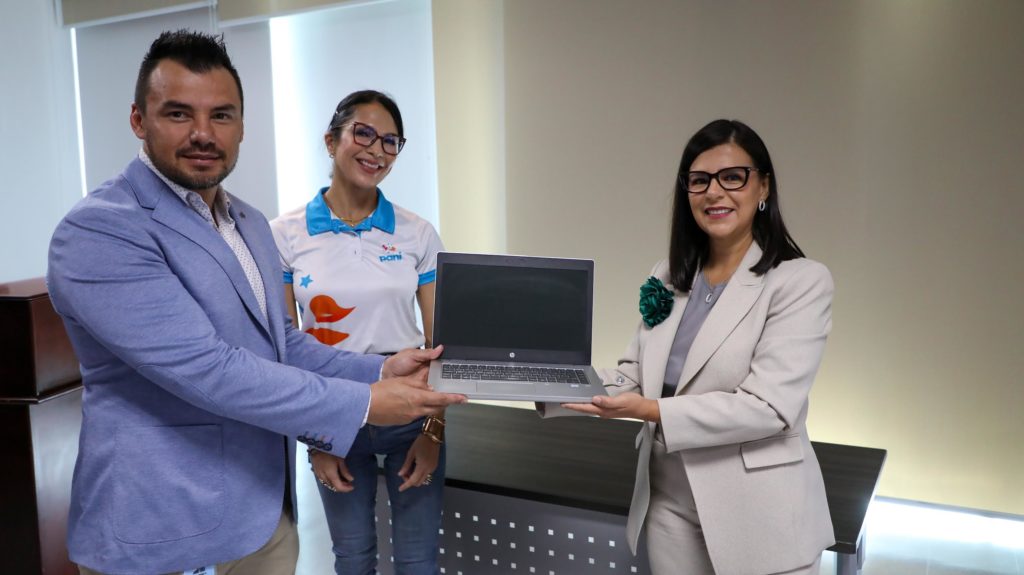 PANI, INA e INS lanzan programa para capacitar en inglés a adolescentes bajo protección