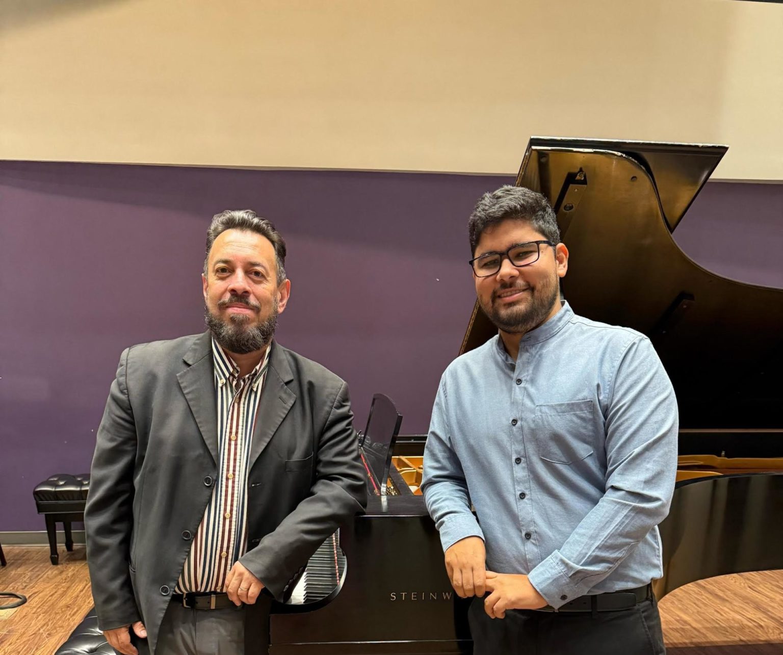 Imagen principal del artículo: Dúo de pianistas presenta gira “Del cauce al vértigo” con estrenos nacionales y uno mundial