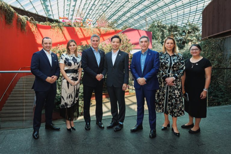 Procomer abre oficina en Singapur para atraer inversión desde Asia