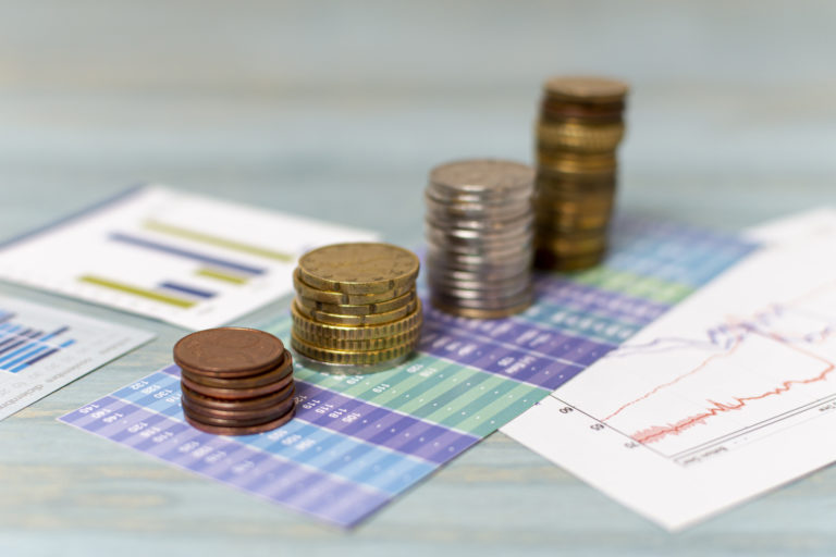 Automóviles nuevos, arroz y papa destacaron entre las principales bajas de precios en marzo