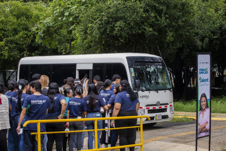Procomer habilitará transporte gratuito para asistir a la "Feria de Empleo Talent Costa Rica"