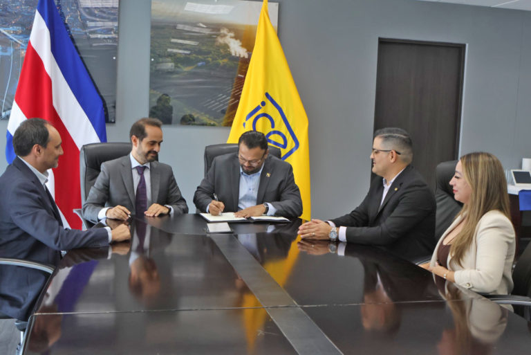 ICE adquiere préstamo por $200 millones para fortalecer infraestructura eléctrica nacional