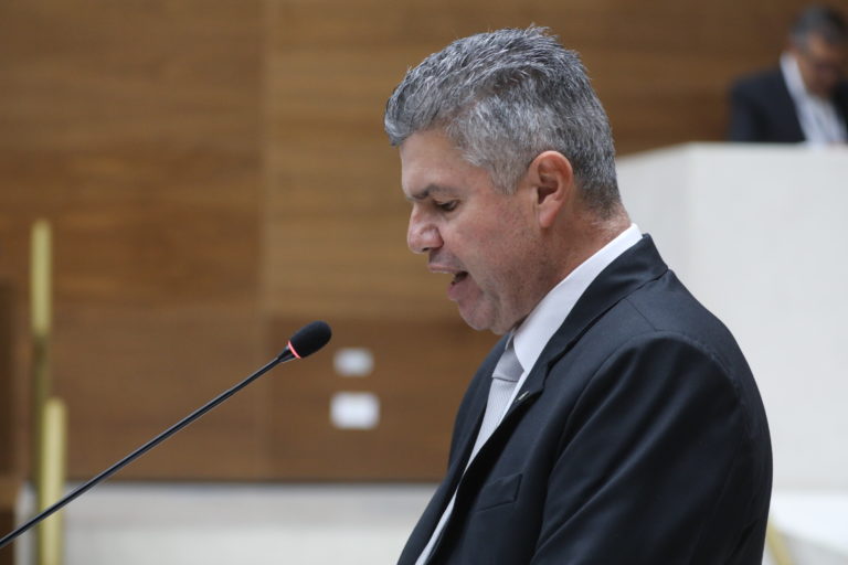 Álvaro Ramírez, jefe del PLN, promete una oposición “firme pero útil”