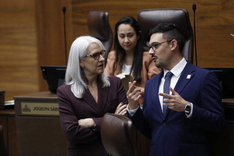 Frente Amplio retoma proyecto para prohibir y sancionar las “terapias de conversión”