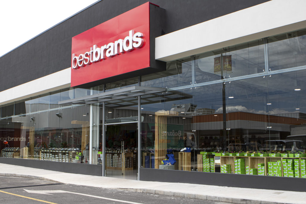 Best Brands inaugura nueva tienda en Santa Ana con una inversión de $450 mil 