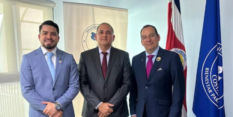 Ministerio de Salud reafirma apoyo al fortalecimiento de la enfermería