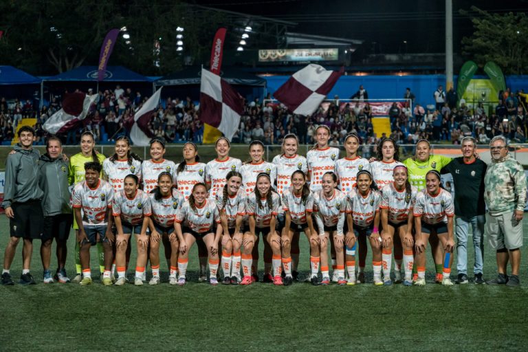 "Mi género no define mi pasión": Fútbol femenino como motor de autonomía y cambio social