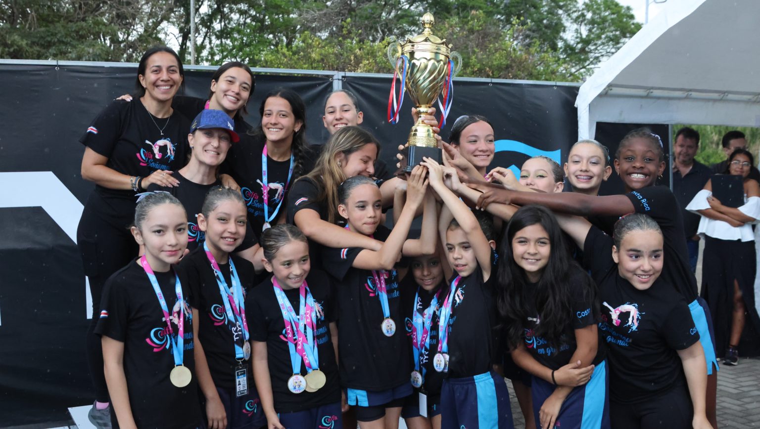 Imagen principal del artículo: Asociación Alfa se proclamó campeona nacional de natación artística 2026