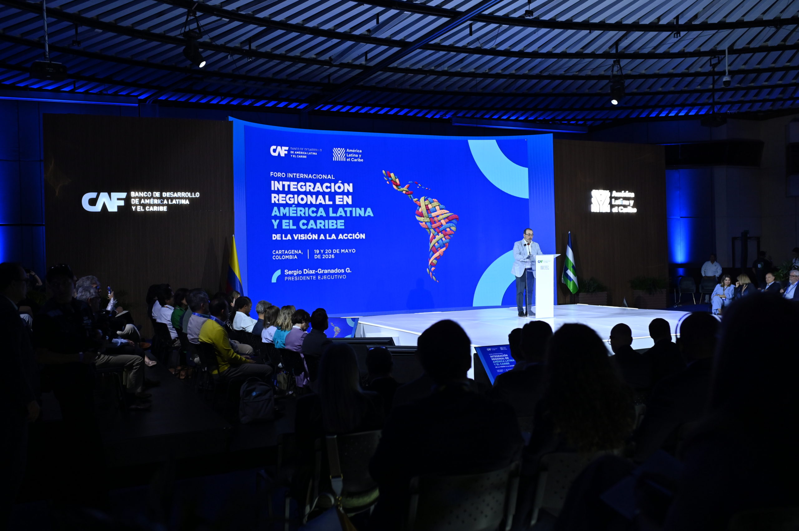Imagen principal del artículo: CAF invertirá USD 10.000 millones en los próximos cinco años para impulsar la integración de América Latina y el Caribe