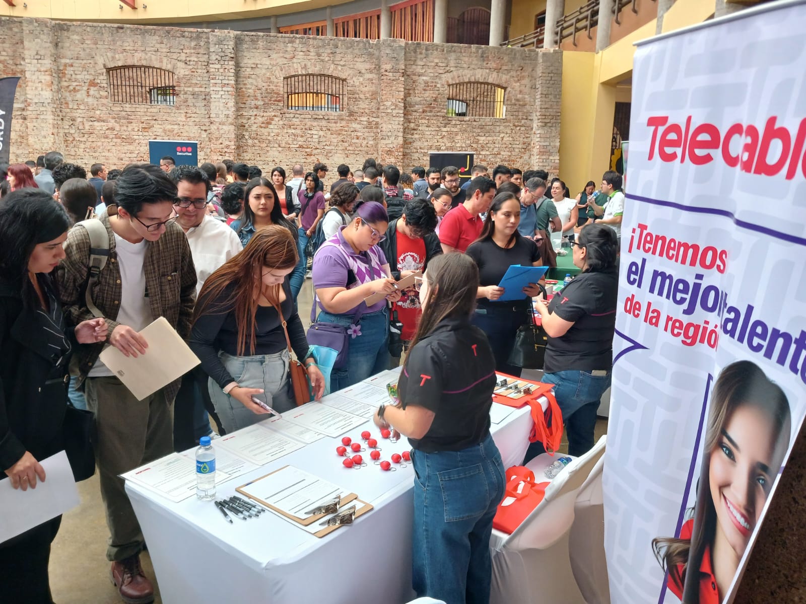 Imagen principal del artículo: Telecable realizará feria de empleo en Cóbano para fortalecer su operación en telecomunicaciones