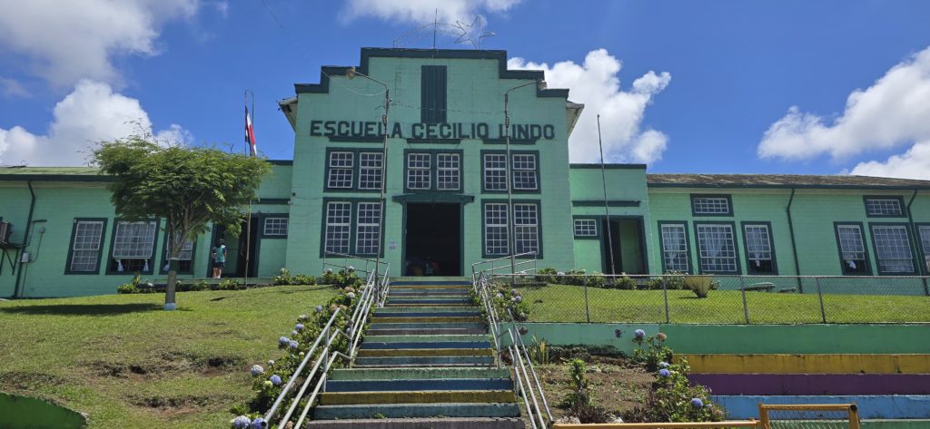 Defensoría de los Habitantes detecta condiciones críticas en la Escuela Cecilio Lindo Morales
