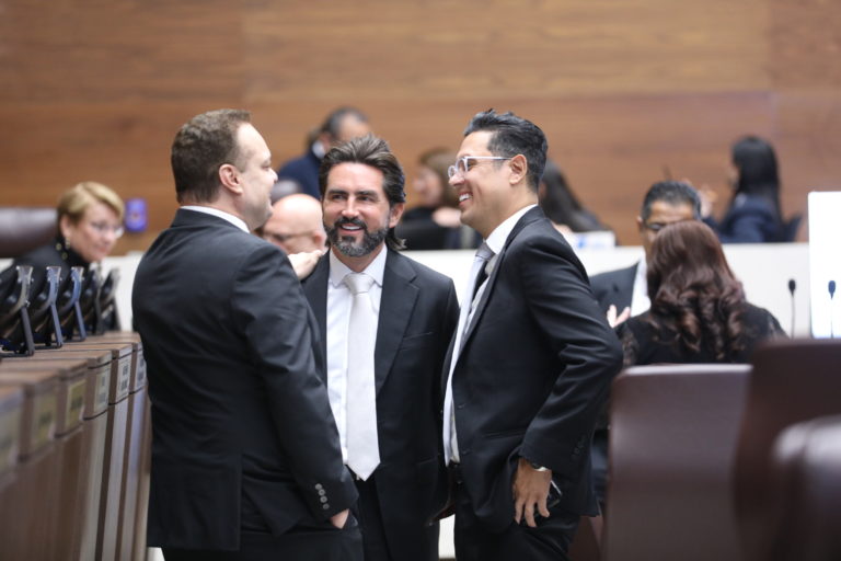 Oficialismo toma control de la Comisión de Control del Gasto Público y otros cinco órganos legislativos