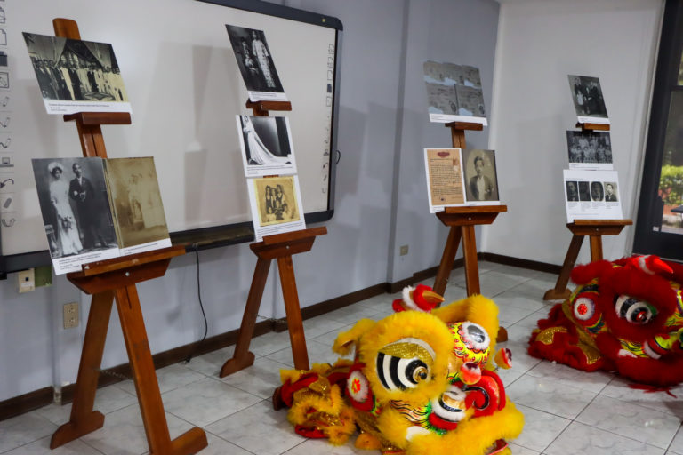 Defensoría de los Habitantes inaugura exposición sobre aportes de la comunidad china en Costa Rica