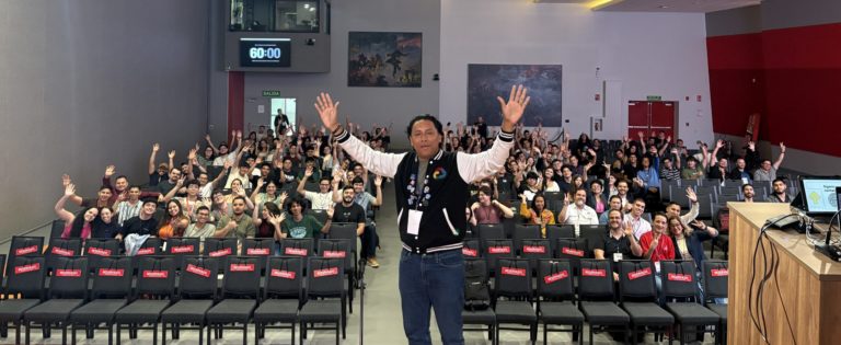 De Sarapiquí al mundo: ingeniero costarricense impulsa la tecnología global sin olvidar sus raíces