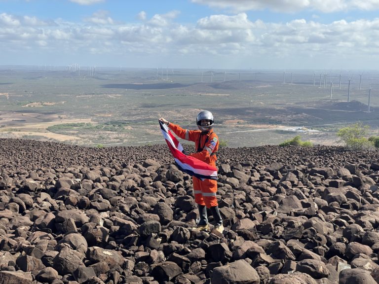 Joven costarricense completa misión marciana simulada y obtiene certificación como astronauta análogo