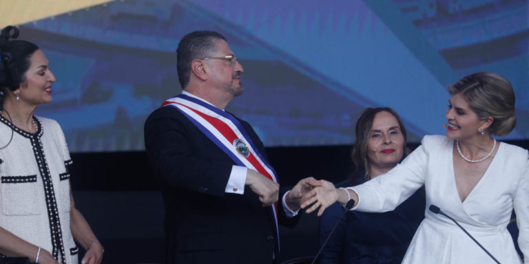 Herederos de la confrontación