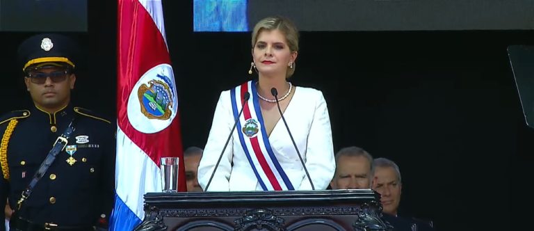 Laura Fernández en su primer discurso como presidenta: "Soy la heredera del cambio"