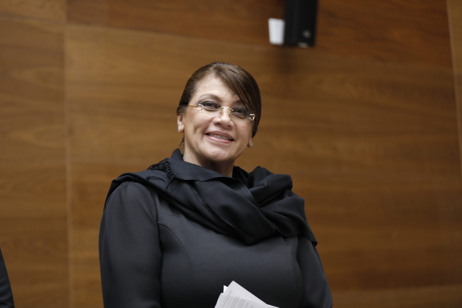 Imagen principal del artículo: Diputada oficialista propone multa de ₡245 mil por transportar en moto a menores de 12 años que no alcancen los estribos