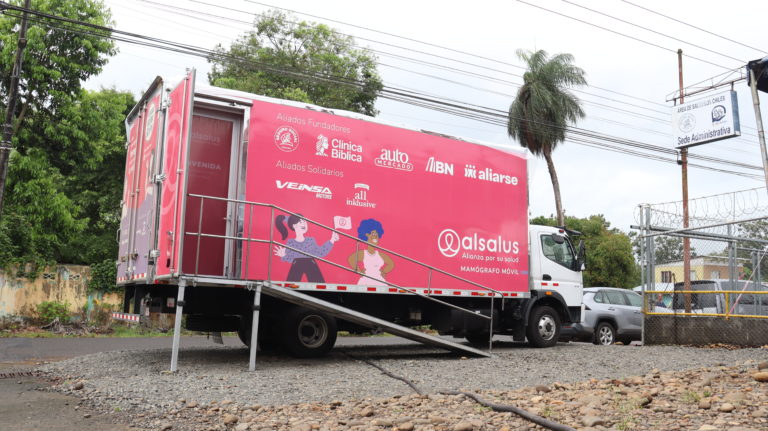 Unidad móvil de mamografías brindará atención gratuita a mujeres en Siquirres