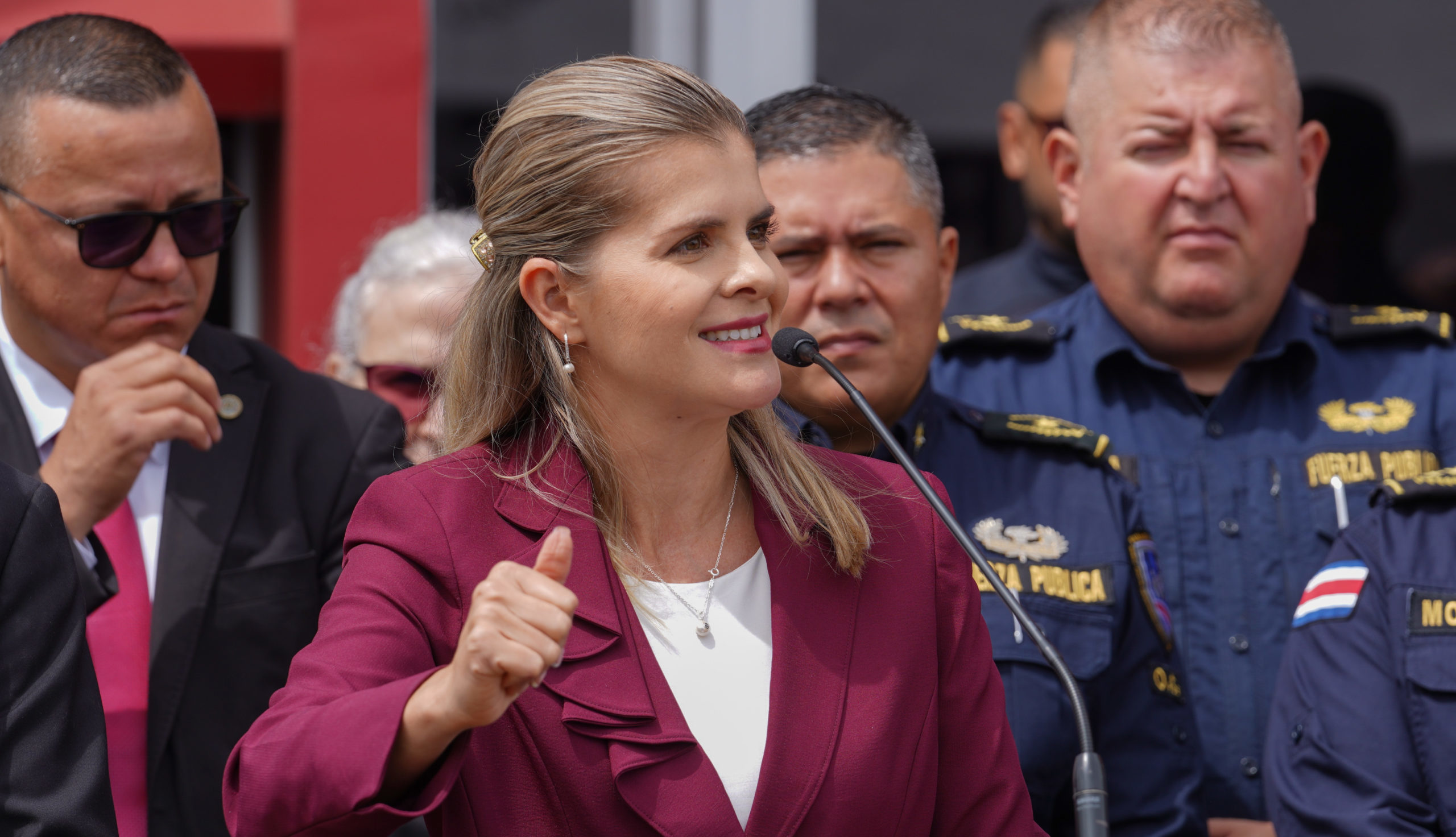 Imagen principal del artículo: Gobierno declara secreto de Estado sobre DIS, Fuerza Élite, presupuestos y contrataciones