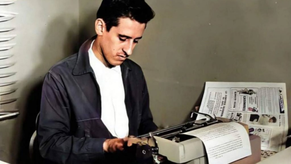 Roque Dalton García fue un poeta, ensayista, periodista, activista político, intelectual y militante revolucionario salvadoreño.