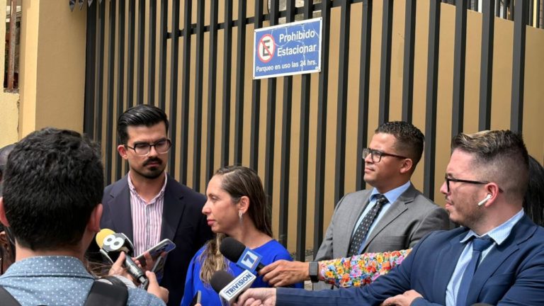 Solicitan medidas cautelares contra Fabricio Alvarado para que no evada denuncias por delitos sexuales
