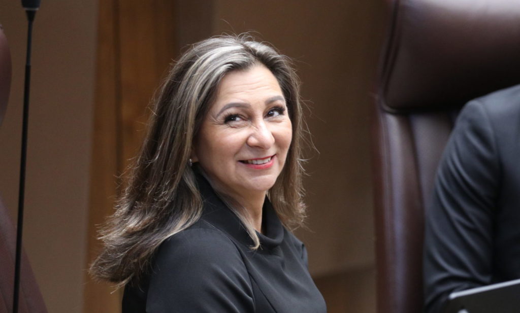 Diputada oficialista propone reestructurar Conapam y trasladarlo al MTSS