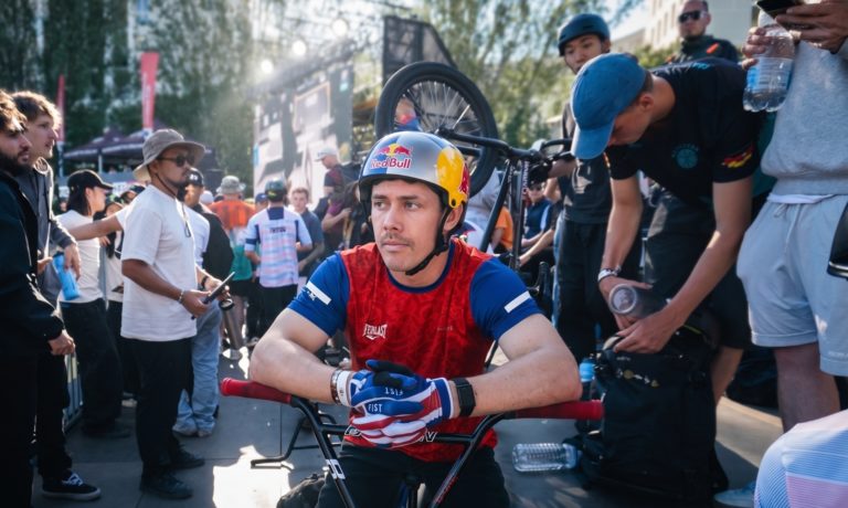 Kenneth Tencio clasifica a semifinales en la Copa Mundial de BMX Freestyle en Montpellier