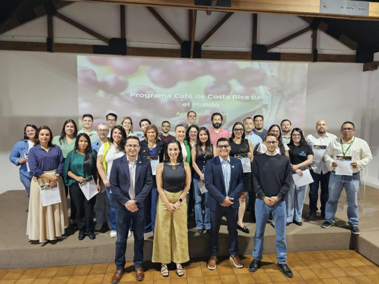 Programa “Café de Costa Rica para el Mundo” impulsa la preparación exportadora del sector cafetalero