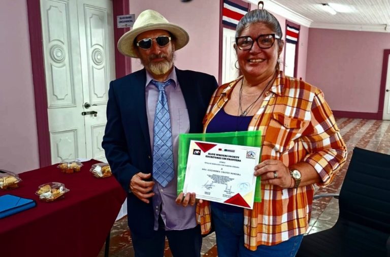 Un constructor de puentes a través de la literatura