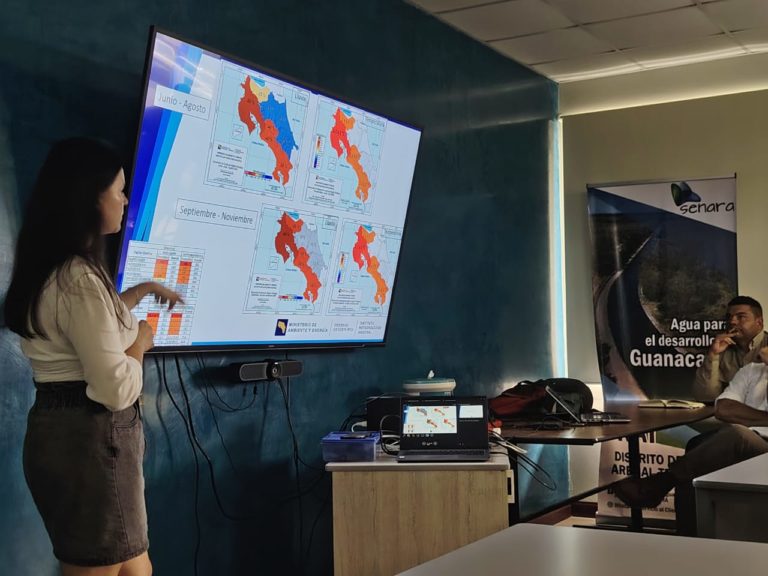 Minae y MAG realizan charlas sobre el Fenómeno de El Niño en diferentes zonas del país