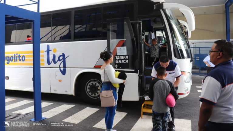 Empresa que opera ruta San José-Nicoya pide un aumento del 21% en tarifa