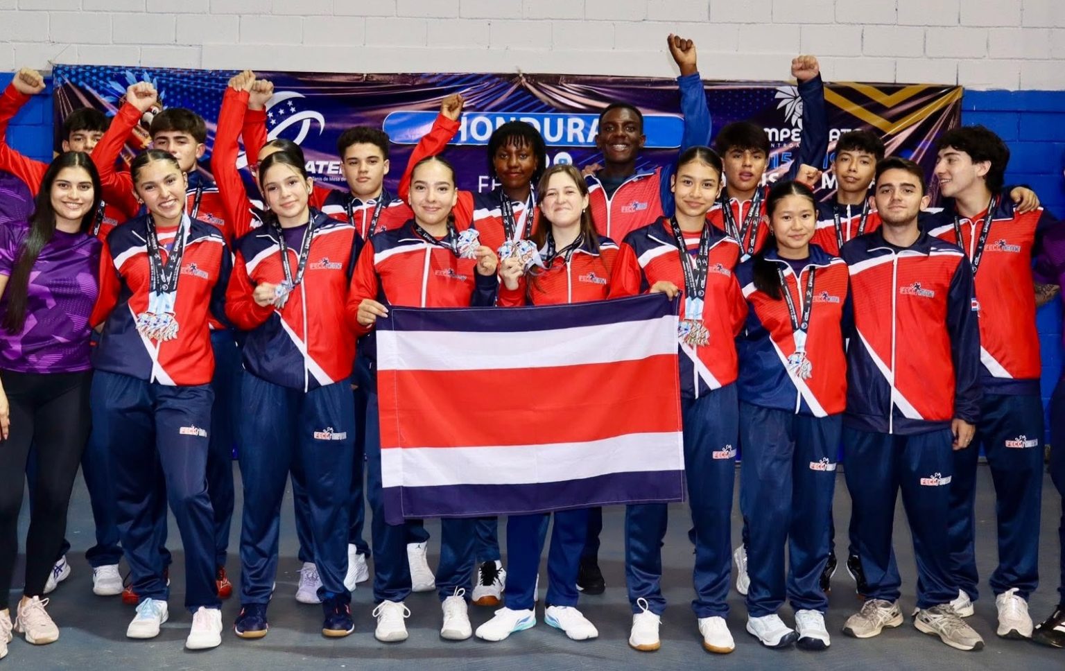 Imagen principal del artículo: Costa Rica conquista 17 medallas en el Centroamericano de Tenis de Mesa U-15 y U-19