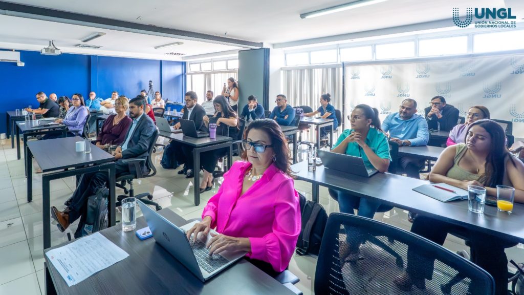 Siete cantones crean alianza para reducir más de 50% de los residuos enviados a rellenos sanitarios
