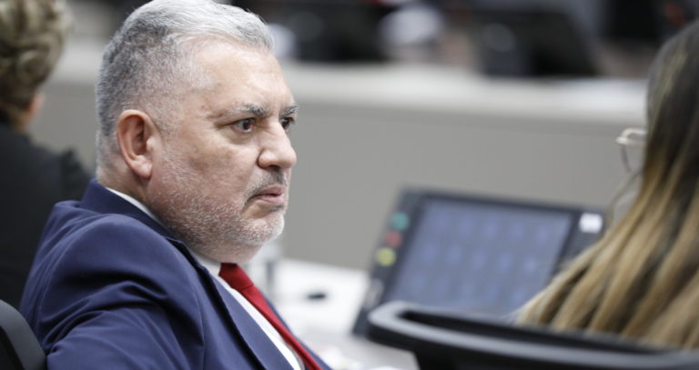 “La música no es gratuita”: ACAM responde a diputado que anunció ofensiva contra sus cobros