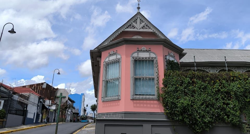 Imagen principal del artículo: ChepeCletas realizará recorrido histórico y de leyendas por Barrio Amón este 13 de junio