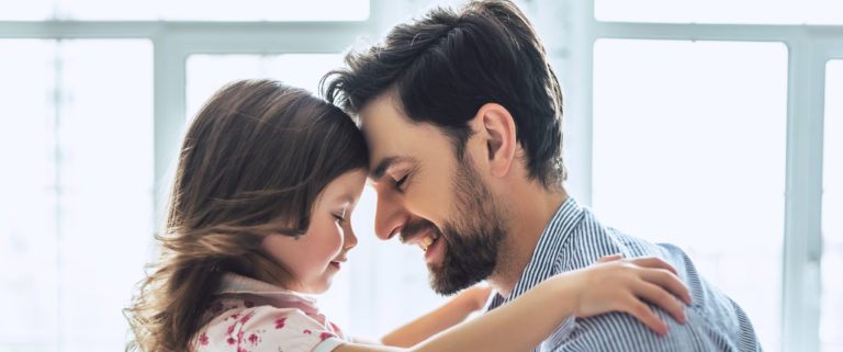 Celebre el Día del Padre sin descuidar su bienestar financiero